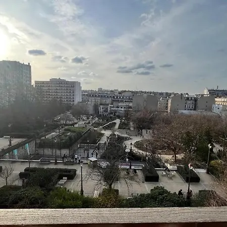 A Montmartre Sacre Coeur Apartment Paris